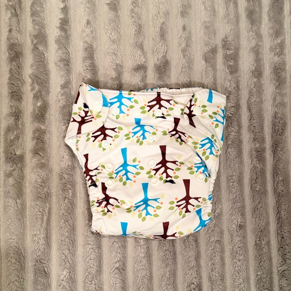 Thirsties Size Two All-in-One Cloth Diaper - Tree Print - EUC - Picture 2 of 5